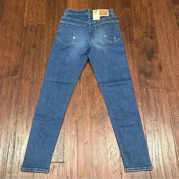 NWT! 00/W24 LEVI’S SKINNY JEANS - Picture 15 of 16